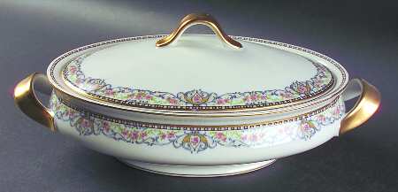 Rumania Oval Covered Vegetable