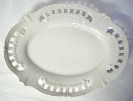 Saint Cloud 11" Pierced Oval Serving Platter