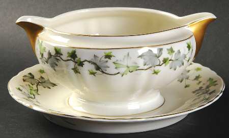 Saratoga (New York) Gravy Boat with Attached Underplate