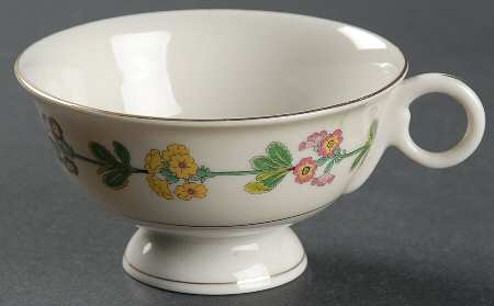 Saybrook Footed Cup