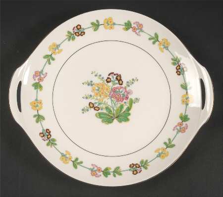 Saybrook Handled Cake Plate