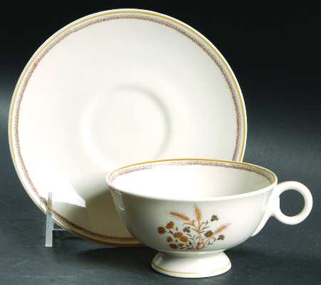 Scandia Footed Cup & Saucer Set