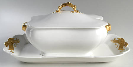 Schleiger 10 Tureen & Lid w/Underplate