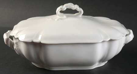 Schleiger 10 Oval Covered Vegetable