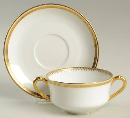 Schleiger 100a Flat Bouillon Cup & Saucer