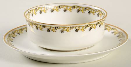 Schleiger 101 Ramekin & Saucer Set