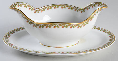 Schleiger 101A Gravy Boat with Attached Underplate