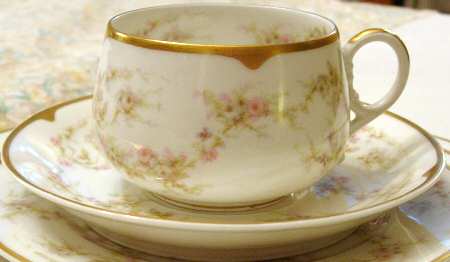 Schleiger 1020a Flat Cup & Saucer Set
