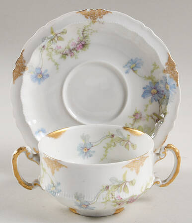 Schleiger 1041 Flat Bouillon Cup & Saucer