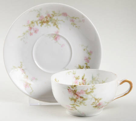 Schleiger 1043A Flat Cup & Saucer Set