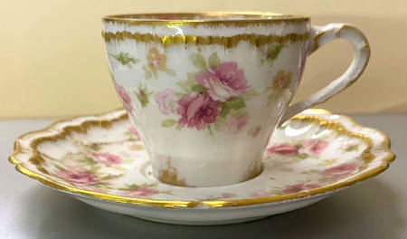 Schleiger 1060 Footed Cup & Saucer Set