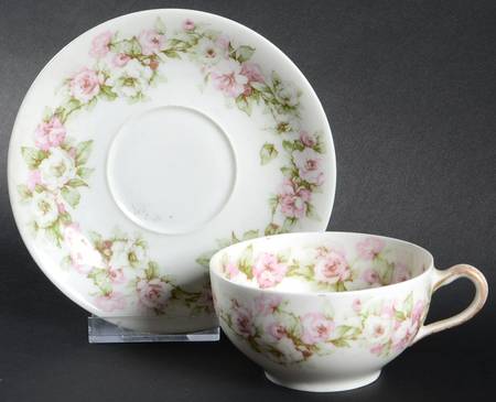 Schleiger 1065 Flat Cup & Saucer Set