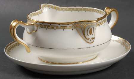 Schleiger 107 Gravy Boat with Attached Underplate