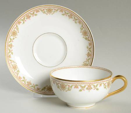 Schleiger 1082 Oversized Cup & Saucer Set