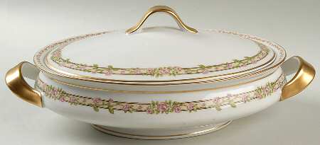 Schleiger 1084 Oval Covered Vegetable