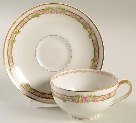 Schleiger 1084 Flat Cup & Saucer Set