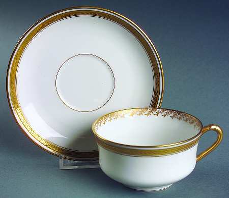 Schleiger 1101 Flat Cup & Saucer Set