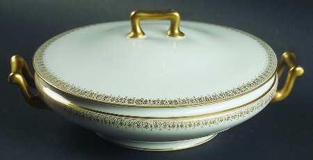 Schleiger 1103 Round Covered Vegetable