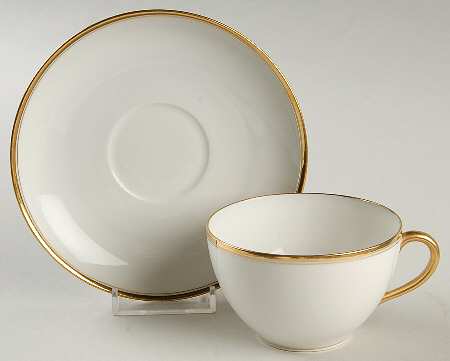 Schleiger 1125 Flat Cup & Saucer Set