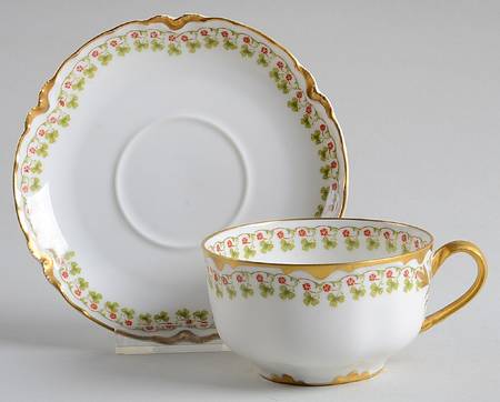 Schleiger 113A Flat Cup & Saucer Set