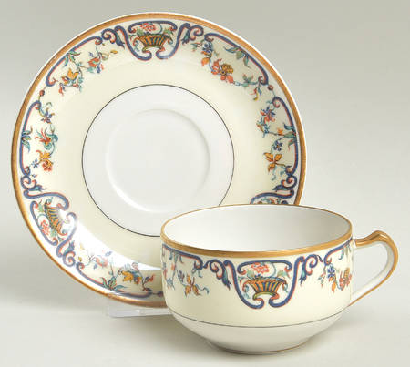 Schleiger 114b Flat Cup & Saucer Set
