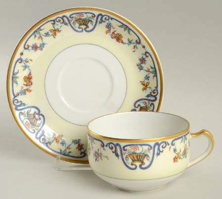 Schleiger 114b Flat Cup & Saucer Set
