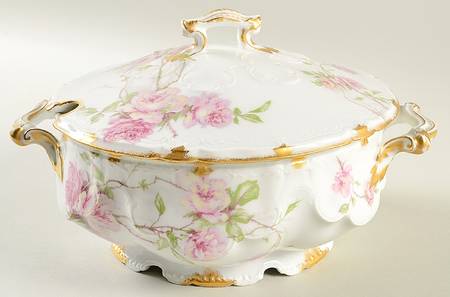 Schleiger 1151A Tureen &  Lid