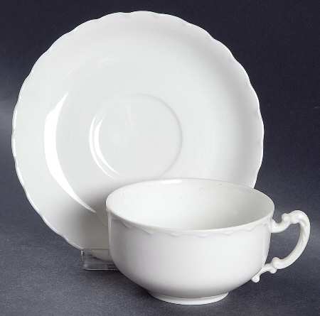 Portia Flat Cup & Saucer Set