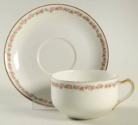 Schleiger 1215 Flat Cup & Saucer Set