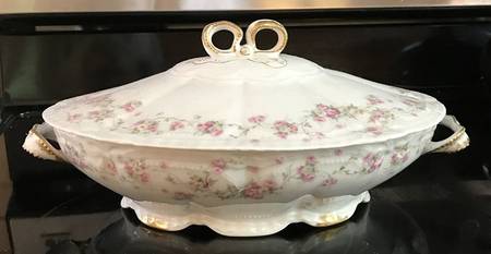 Schleiger 1246a Oval Covered Vegetable