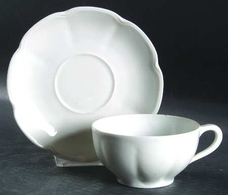 Schleiger 125 Oversized Cup & Saucer Set