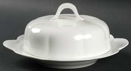 Schleiger 125 Round Covered Butter with Strainer