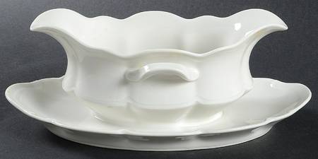 Schleiger 125 Gravy Boat with Attached Underplate