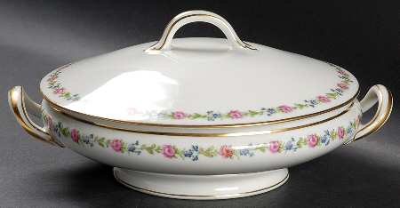 Schleiger 1263 Round Covered Vegetable