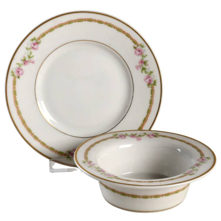 Schleiger 1264 Ramekin & Saucer Set