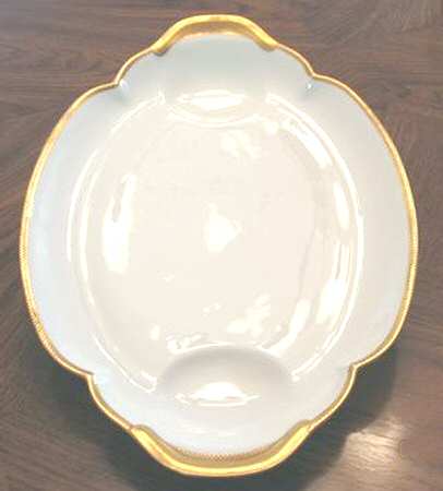 Schleiger 1265 18" Oval Serving Platter with Well