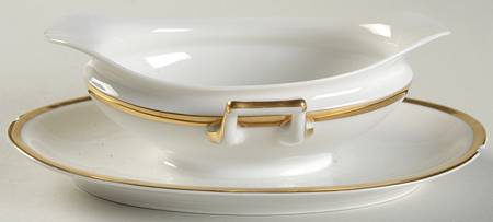 Schleiger 128 Gravy Boat with Attached Underplate