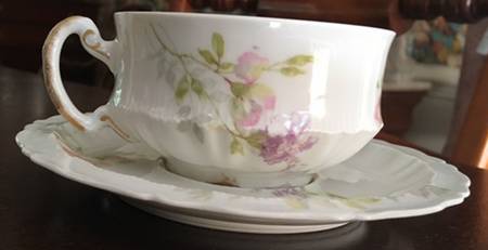 Schleiger 139b Flat Cup & Saucer Set
