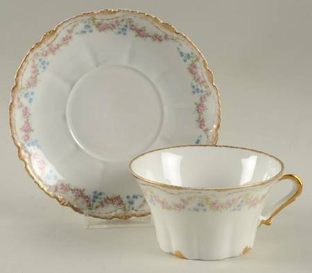 Schleiger 140 Oversized Cup & Saucer Set