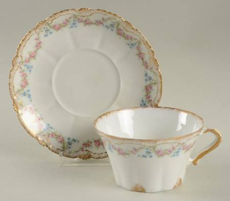 Schleiger 140 Flat Cup & Saucer Set