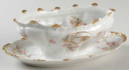 Schleiger 141E Gravy Boat with Attached Underplate