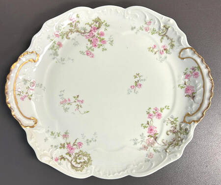 Schleiger 144a Handled Cake Plate