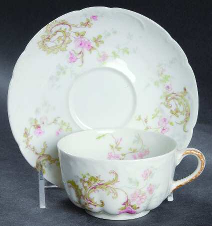 Schleiger 144a Flat Cup & Saucer Set