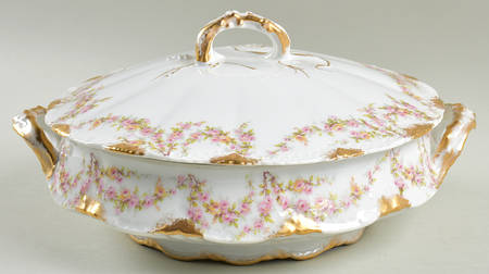Schleiger 145 Round Covered Vegetable