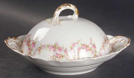 Schleiger 145 Round Covered Butter with Strainer