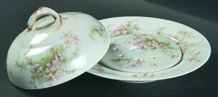 Schleiger 146A Round Covered Butter with Strainer