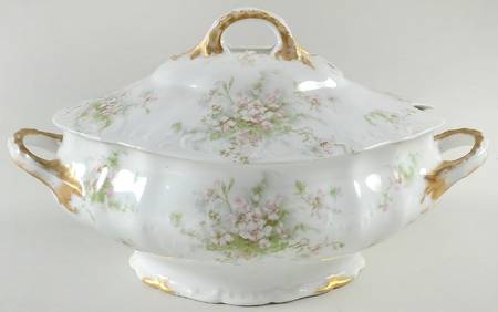 Schleiger 146A Oval Tureen & Lid