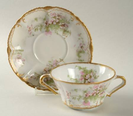 Schleiger 146N Flat Bouillon Cup & Saucer