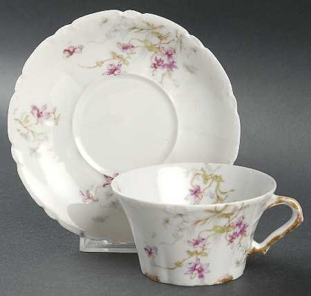 Schleiger 148a Flat Cup & Saucer Set