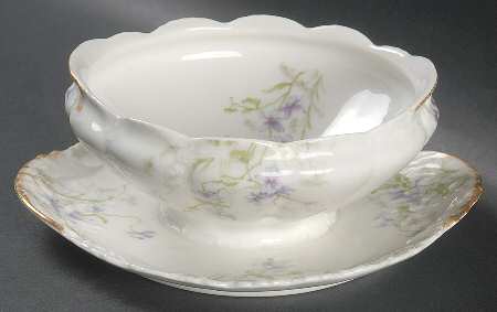 Schleiger 148G Gravy Boat with Attached Underplate